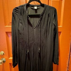 Black long-sleeved swing dress w/tassels